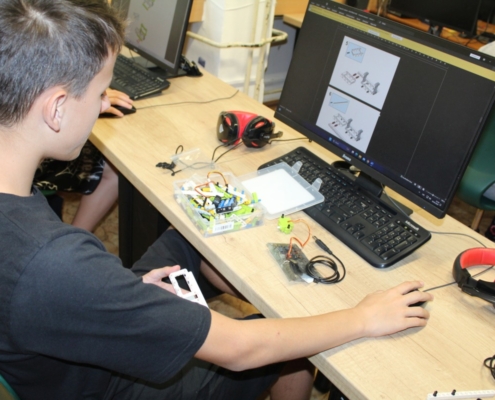 Microbit - cyklovač stěračů