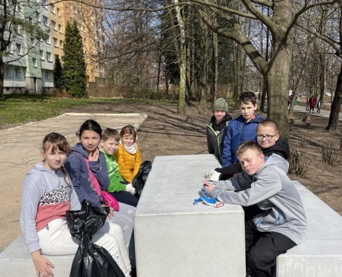 28. 3. jsme se zúčastnili celorepublikové akce Ukliďme Česko