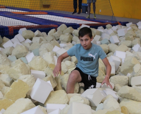 Skákání na trampolínách v ENHA parku