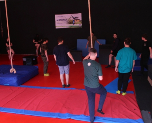 skákání na trampolínách v ENHAčku