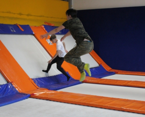 skákání na trampolínách v ENHAčku