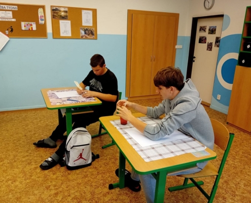 husím brkem namáčeným v inkoustu zkoušeli, jak se psalo