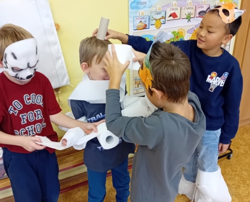 Halloowenské odpoledne v družině plné her