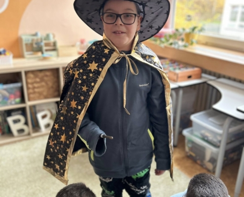 helloweenské odpoledne jsme si se staršími dětmi ve školní družině moc užili