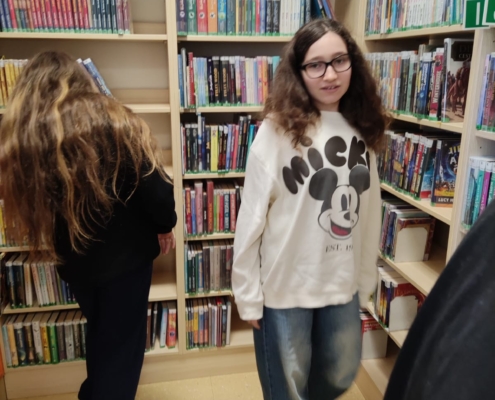 6. třída absolvovala čtenářskou lekci v knihovně