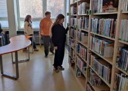 6. třída absolvovala čtenářskou lekci v knihovně