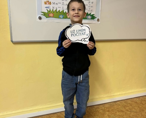 Dnes naši prvňáčci dostali své úplně první vysvědčení
