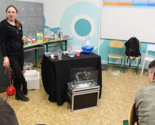 Fyzikálně – chemický den s divadlem Údif