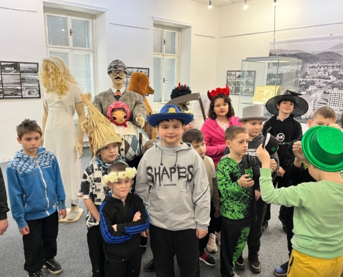 Děti z 1. stupně se vydaly na výpravu do muzea ve Frenštátě pod Radhoštěm