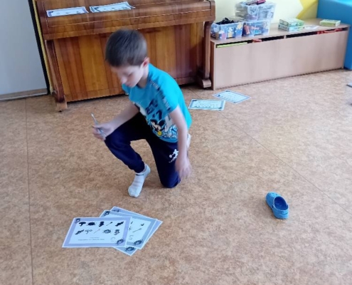 čarodějnické odpoledne plné her, úkolů