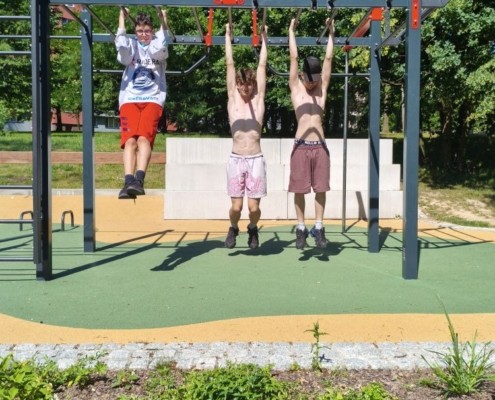 Osmáci v akci ve skateparku